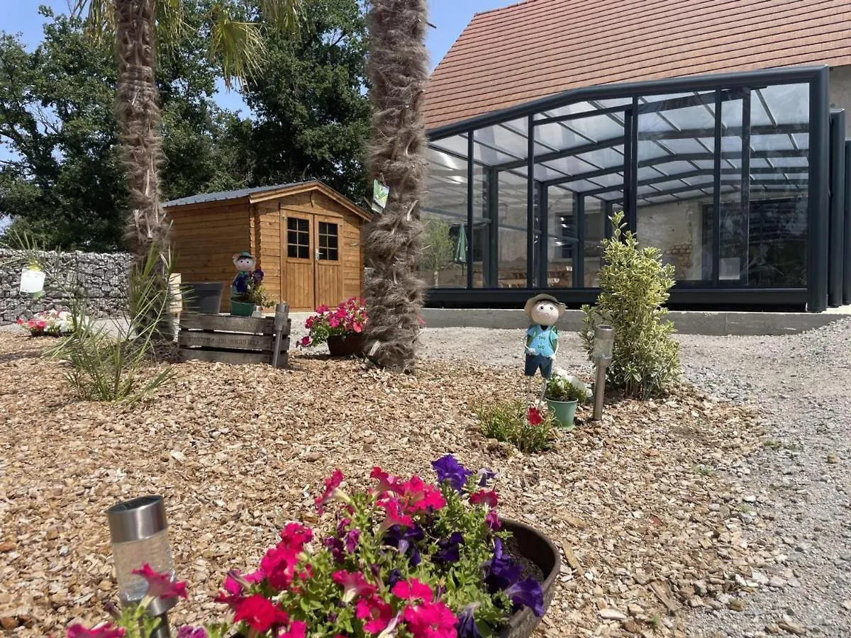 Holiday home Gite Renove Avec Piscine Chauffee Couverte, Climatisation, Proche Randonnees Et Attractions Locales - Fr-1-489-471 Couzon France