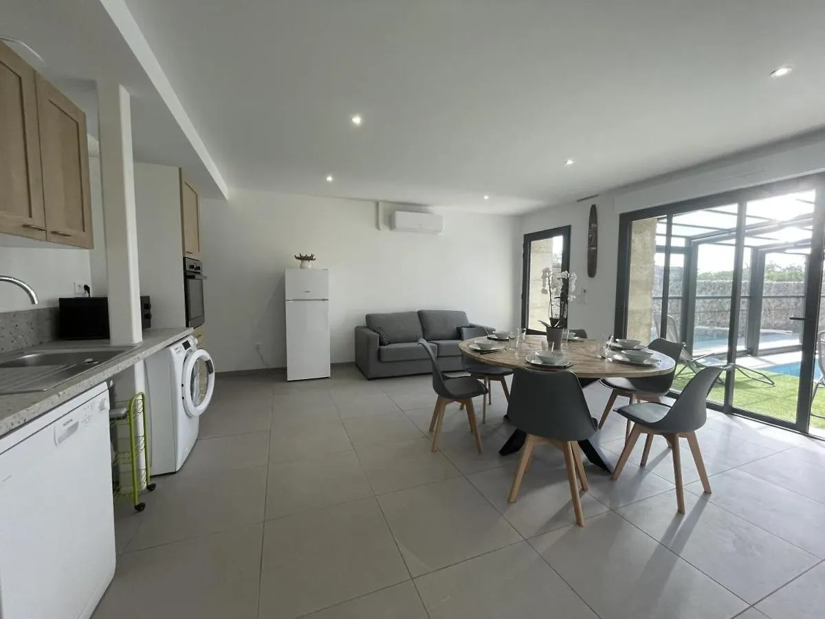 Holiday home Gite Renove Avec Piscine Chauffee Couverte, Climatisation, Proche Randonnees Et Attractions Locales - Fr-1-489-471 Couzon